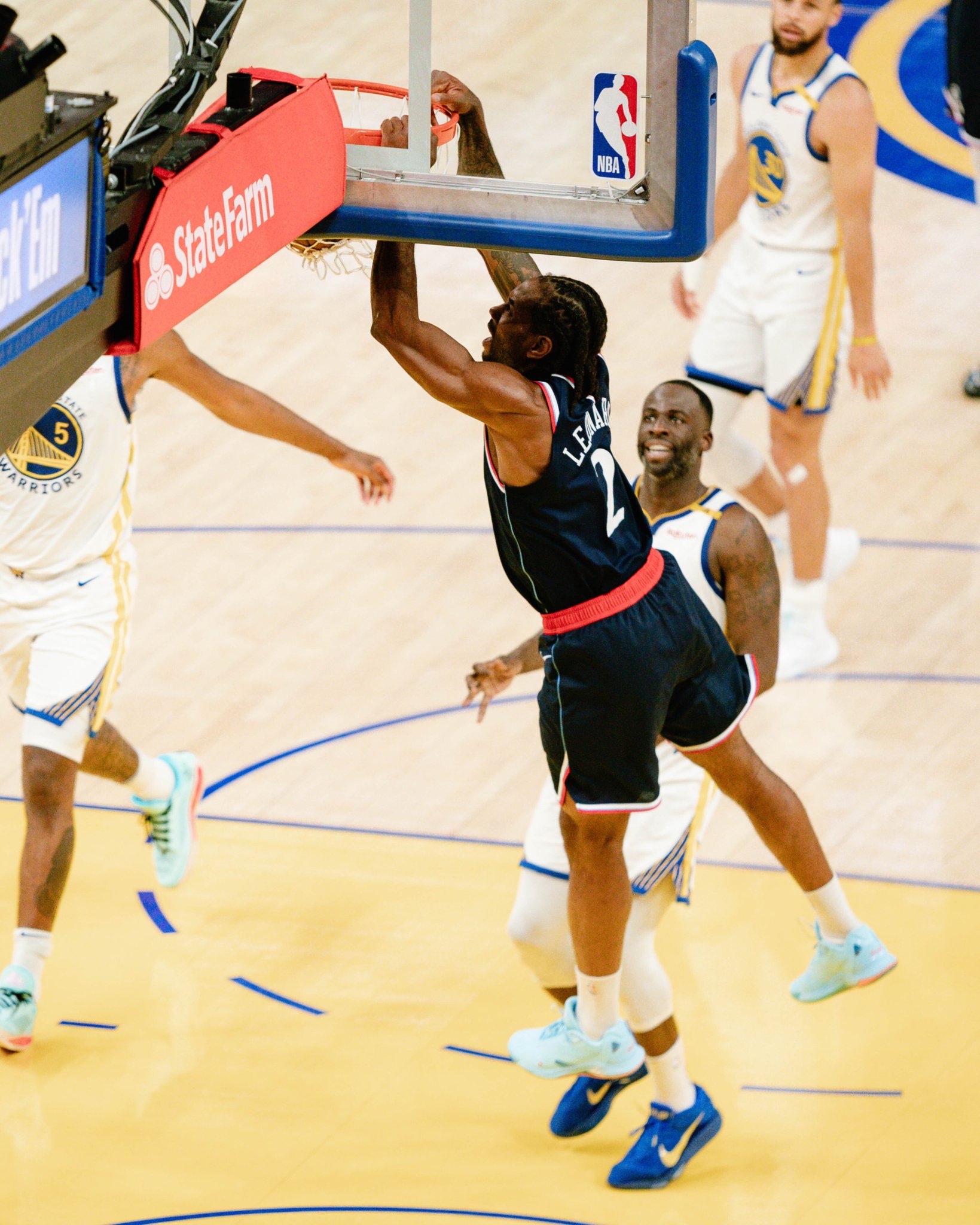 集结日丹佛掘金备战NBA常规赛迈阿密热火窗口期远射贴柱，网友：关键时刻丹佛掘金官宣签约的简单介绍